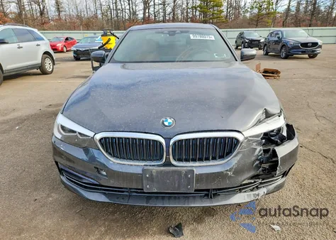 2018 BMW 530Xe z USA, uszkodzony, nr VIN WBAJB1C50JG624060